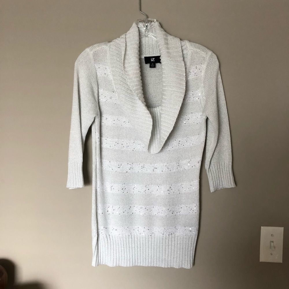 NWOT Iz Byer White Sequin Sweater M